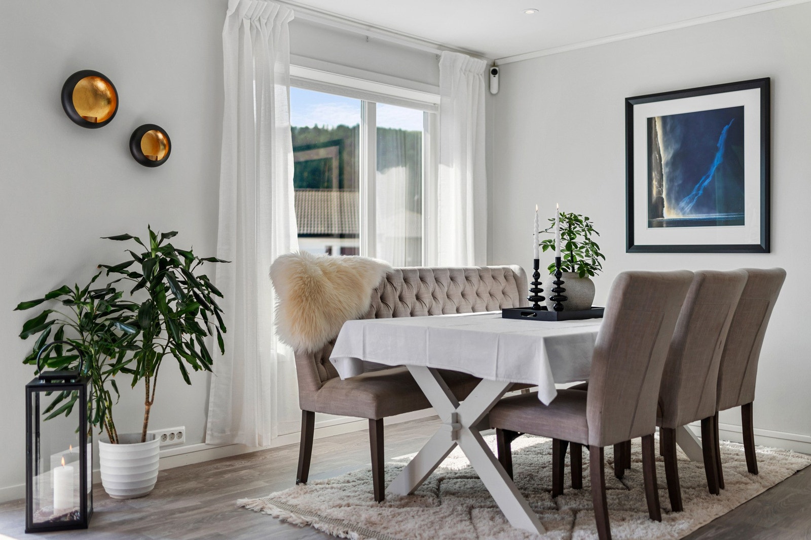 Kunne du ha tenkt deg å bo her? Husk å avklare finansieringsbevis med banken din i forkant av visning, eller ta kontakt med megler for tips og triks. Galleribilde