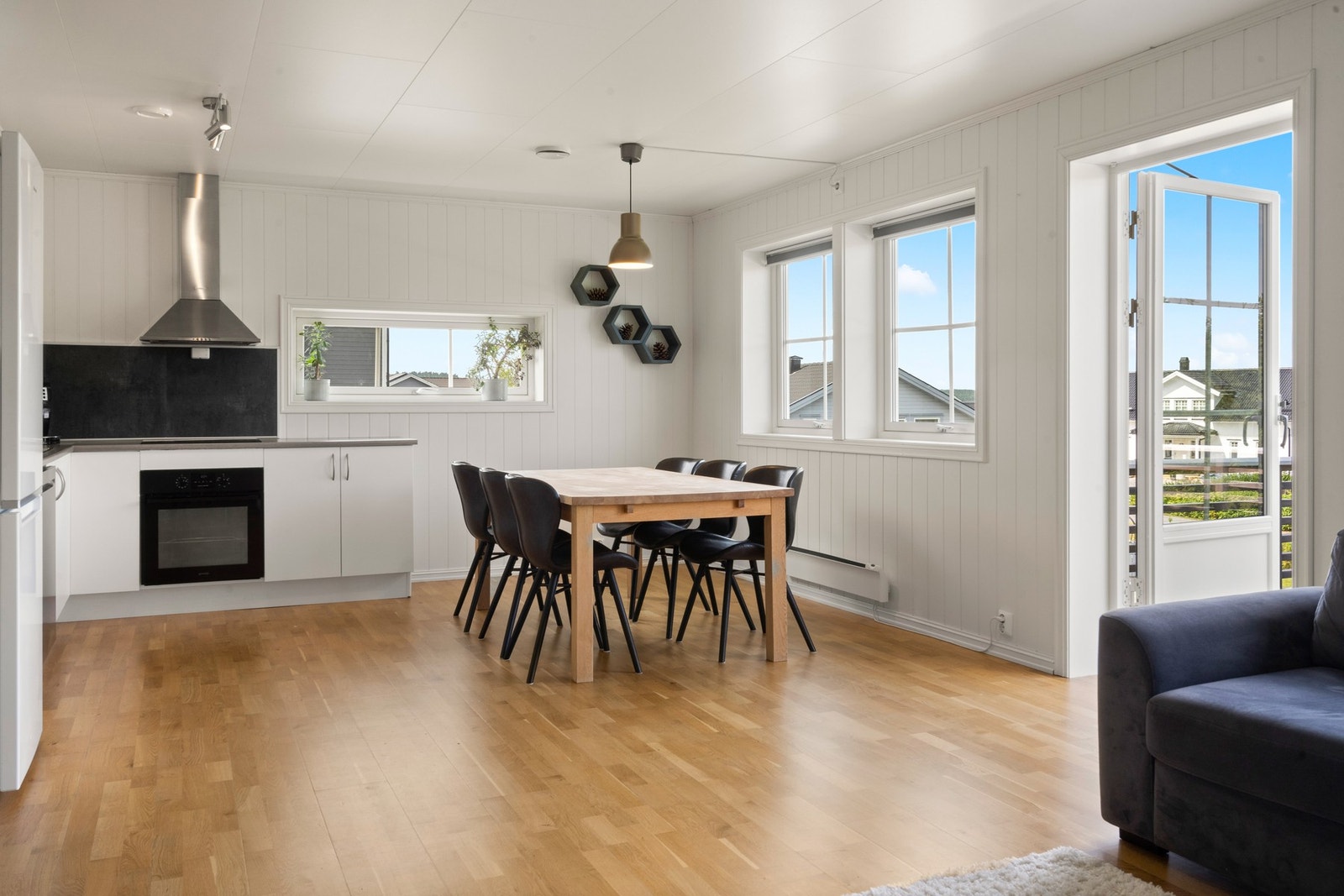 Boligen oppleves moderne og romslig Galleribilde