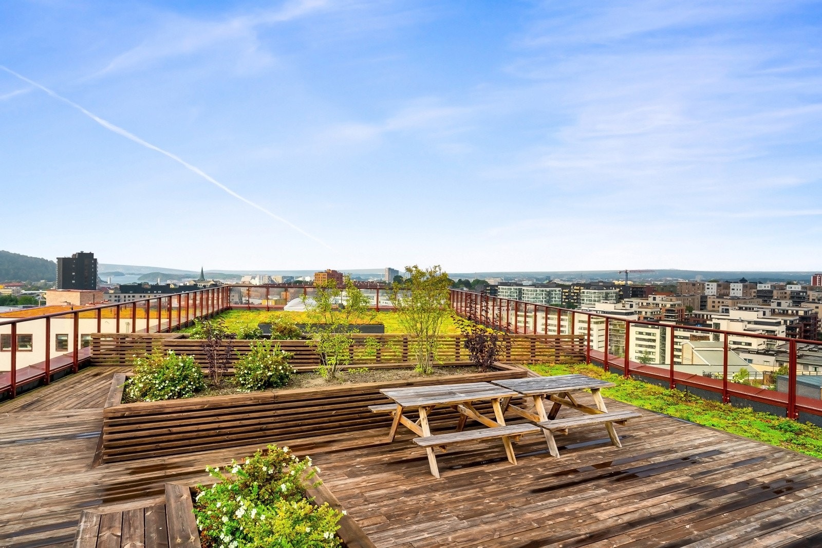 Takterrassen har flott utsikt og gode solforhold. Galleribilde
