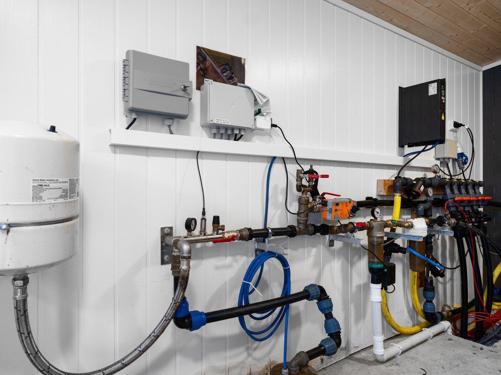 Automatisk vanning- og gjødslings anlegg Galleribilde