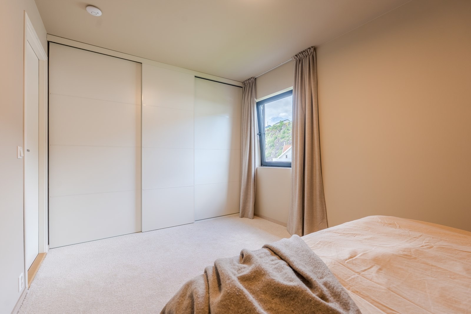 Skyvedørsgarderobe Galleribilde