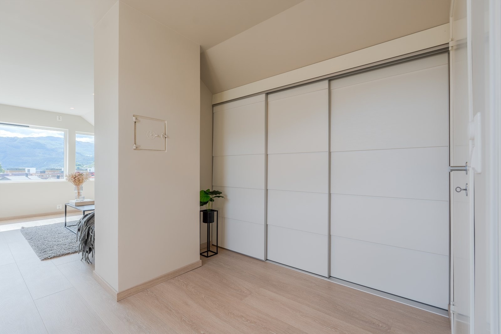 Skyvedørsgarderobe Galleribilde