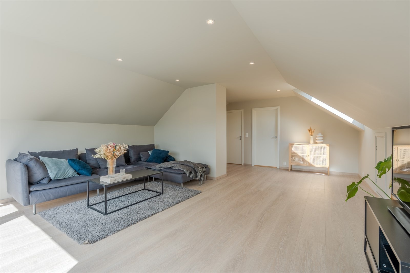 Loftsstue Galleribilde