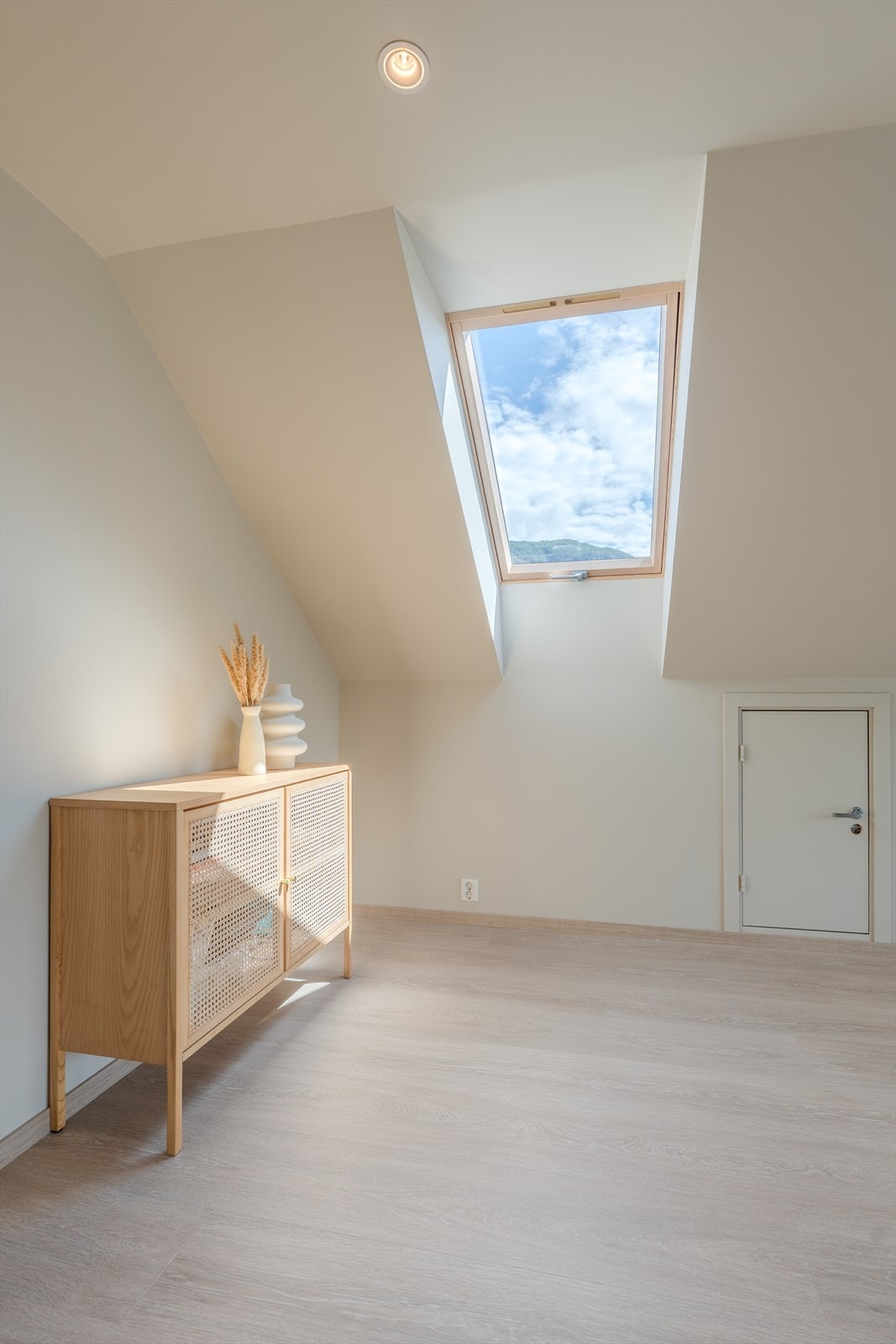 Loftsstue Galleribilde