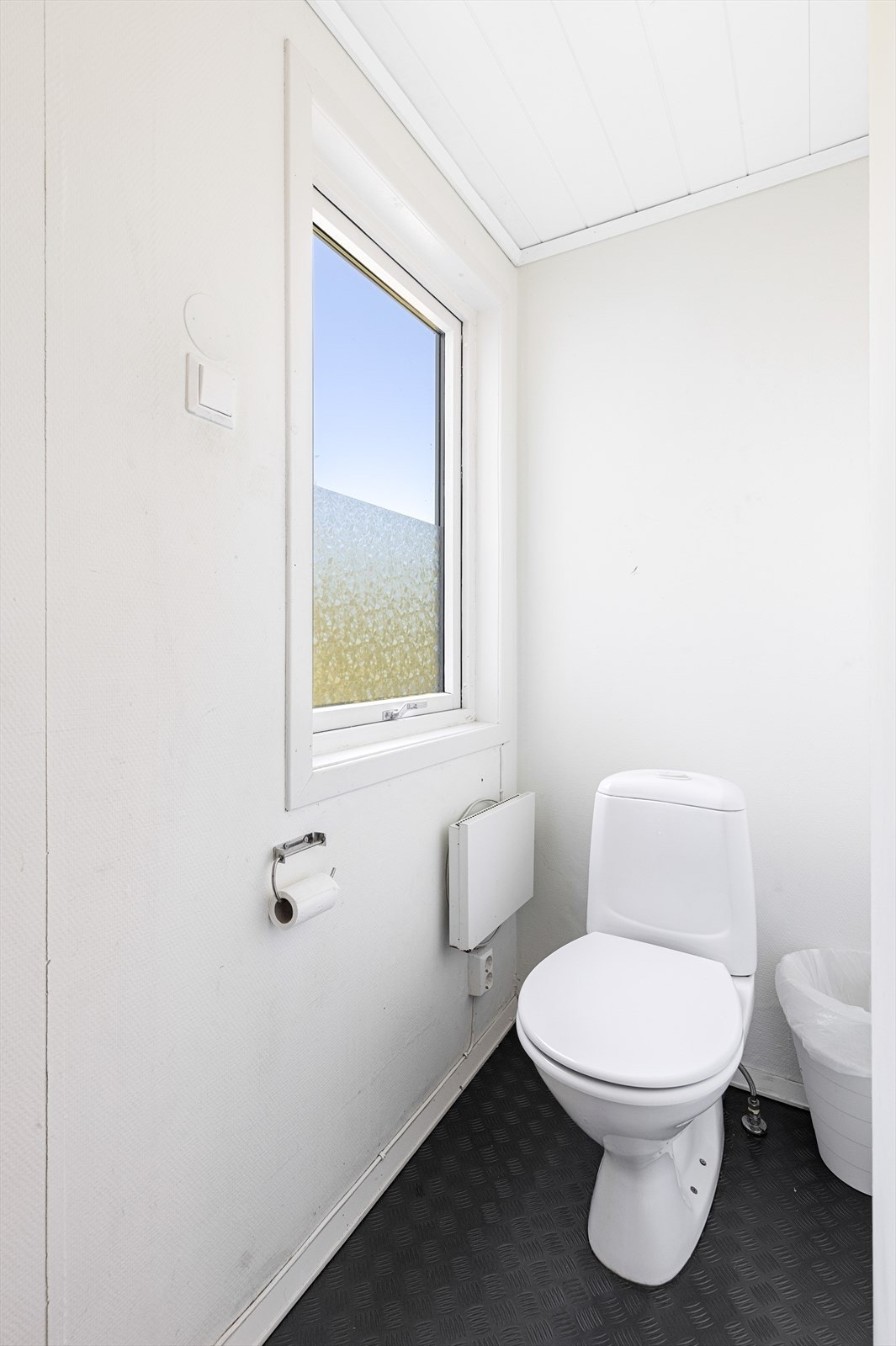 Toalettrom. Galleribilde