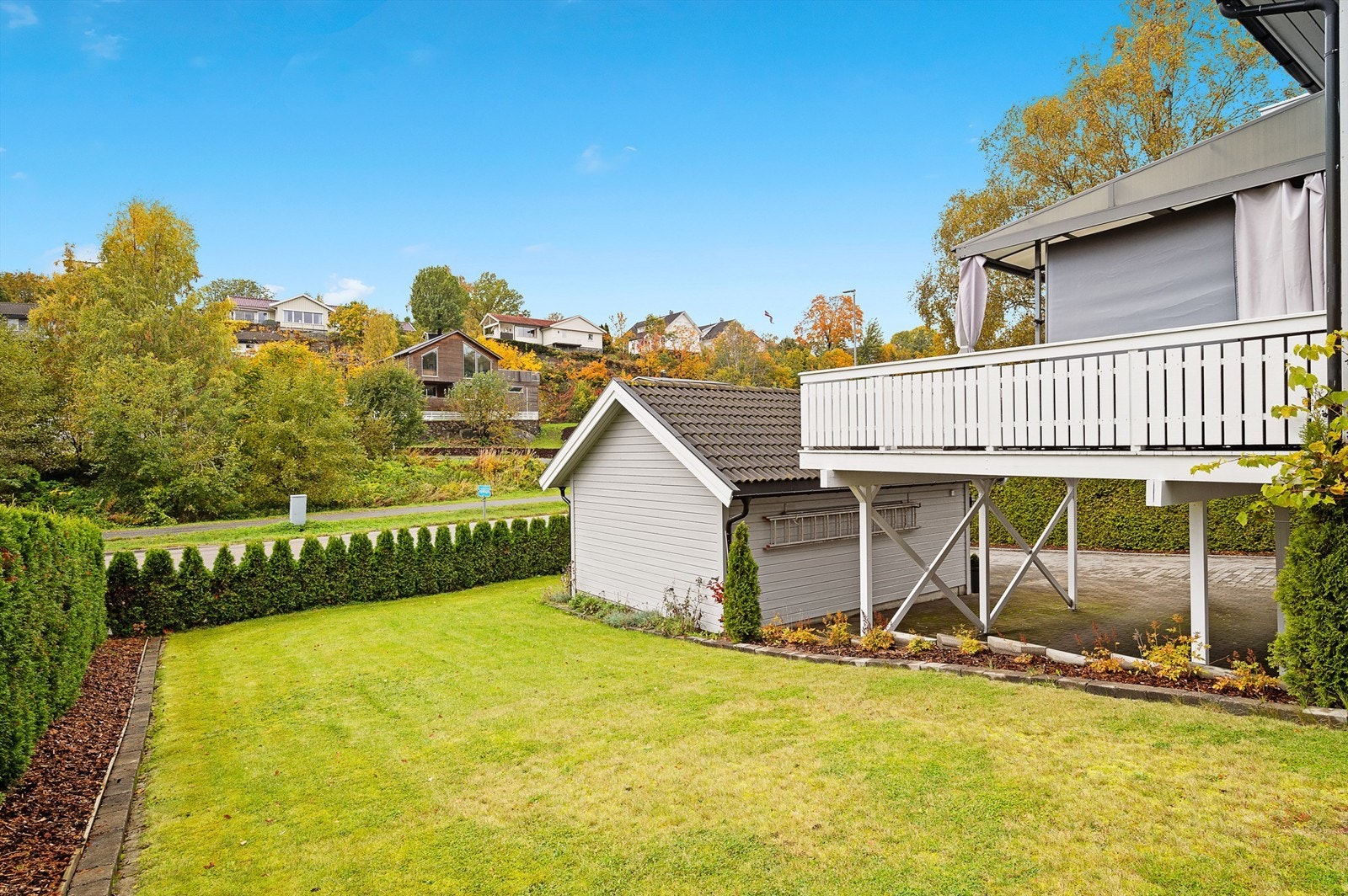 Meget pent opparbeidede uteområder Galleribilde