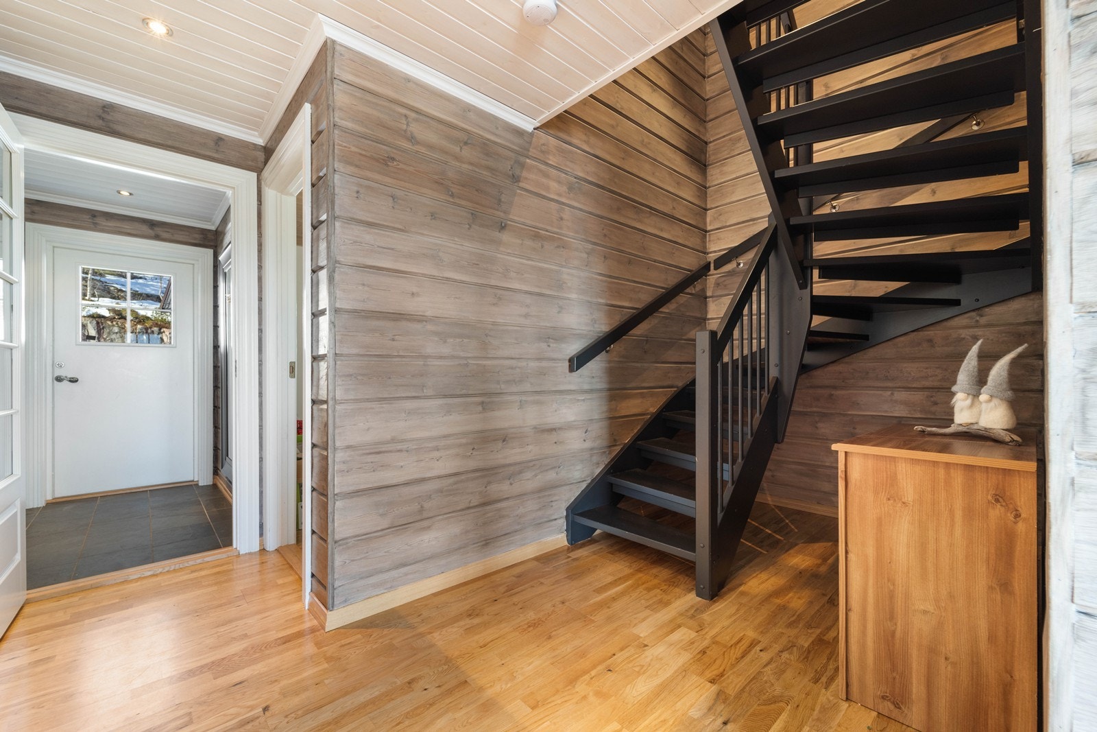 Vi tar turen opp. Galleribilde