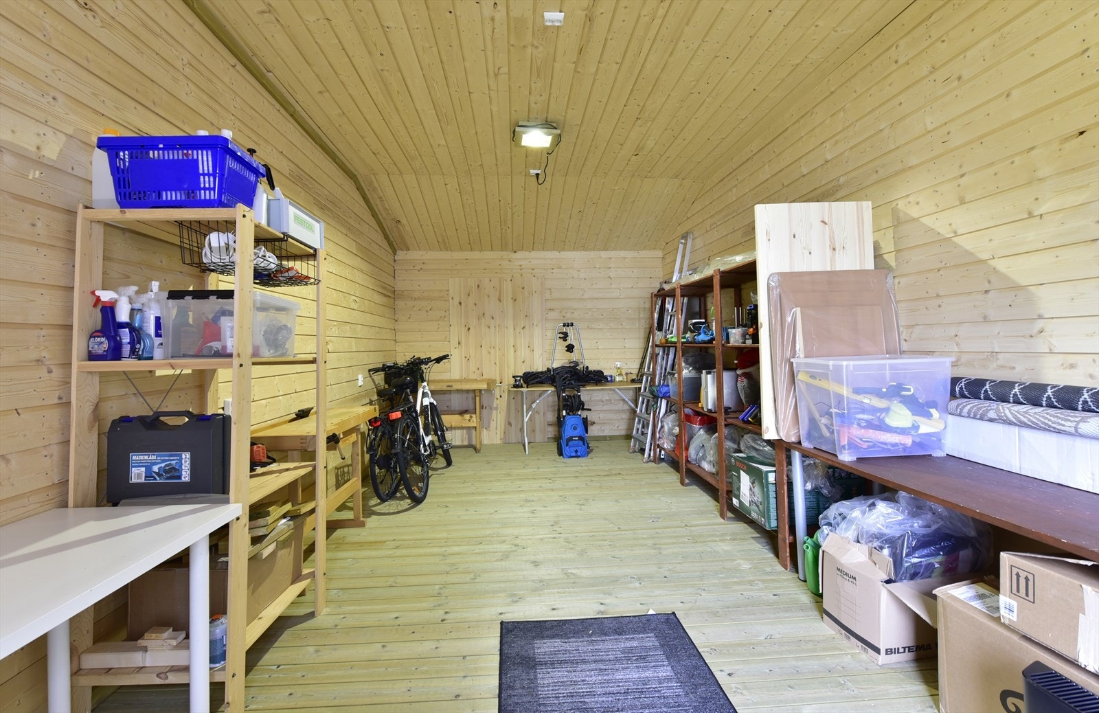 Her er uteboden i låvens 1. etg Galleribilde