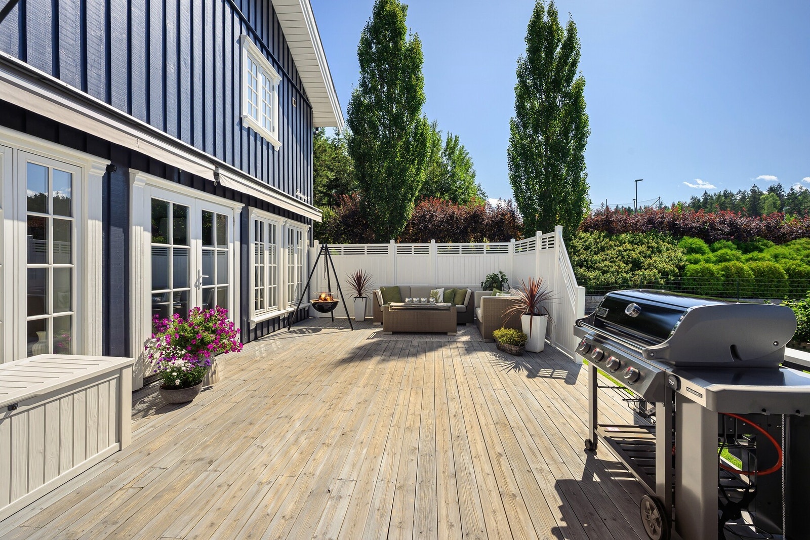 Flotte solforhold på terrassen. Galleribilde