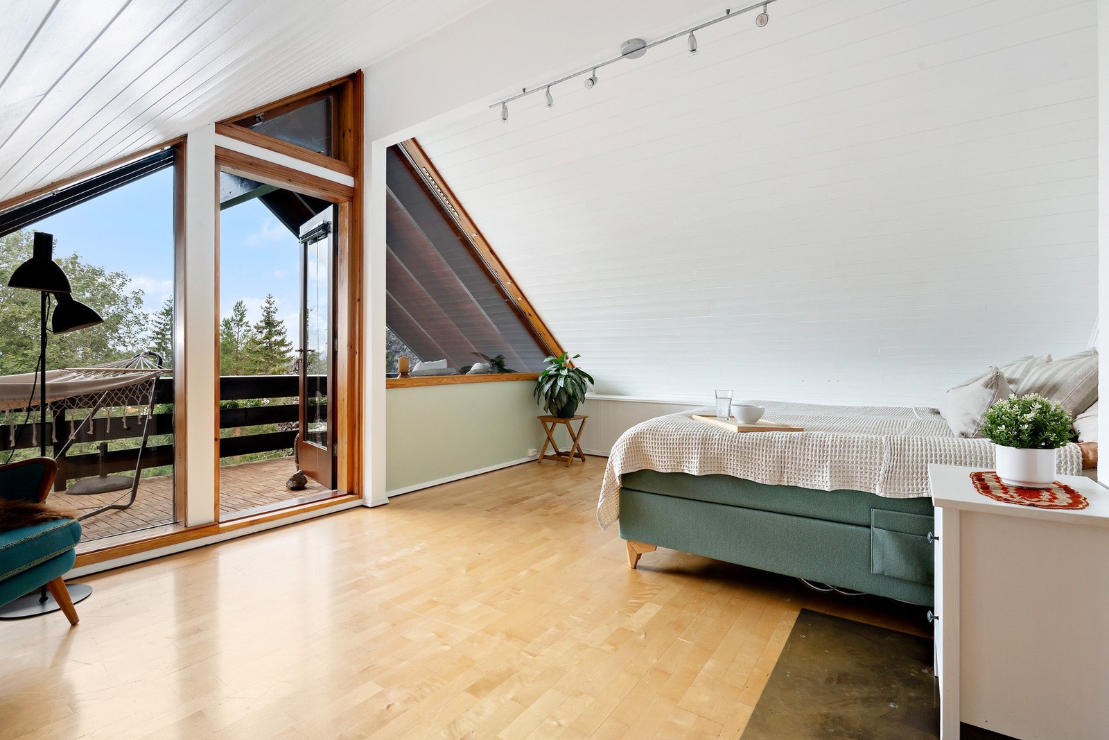 I andre etasjen kan man lage en koselig stue, et lekerom eller ekstra soverom - avhengig av familiens behov. Galleribilde