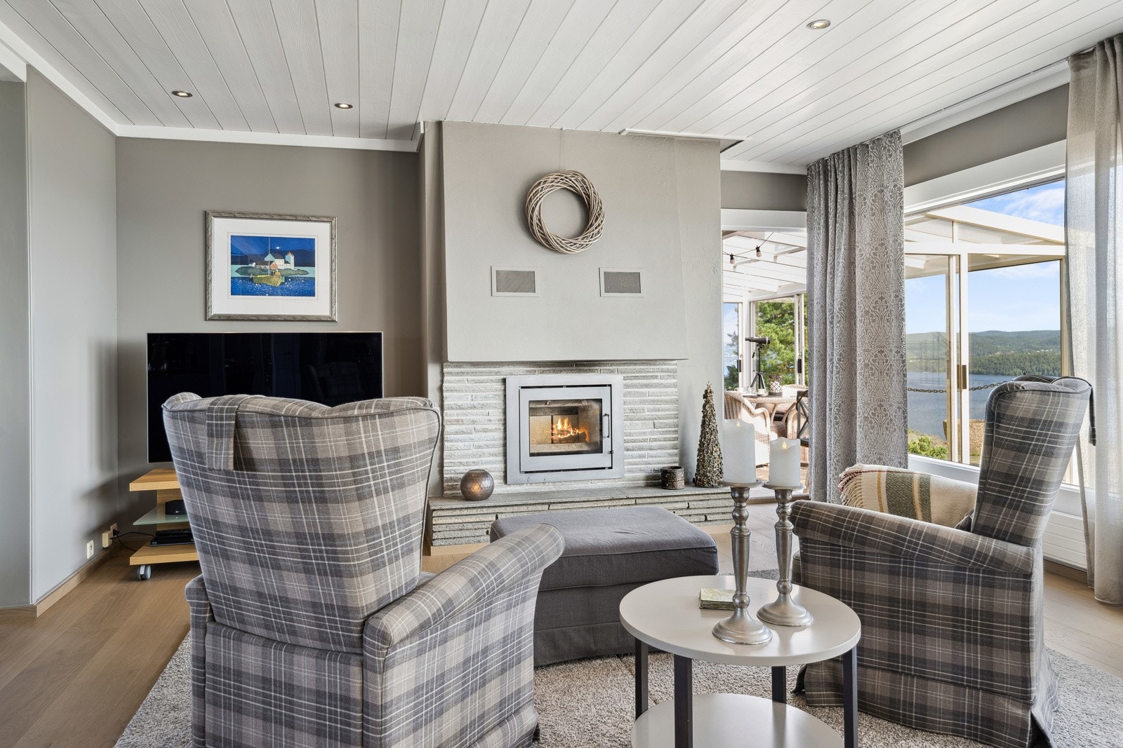 God varme og ekstra hygge fra peisen. Galleribilde