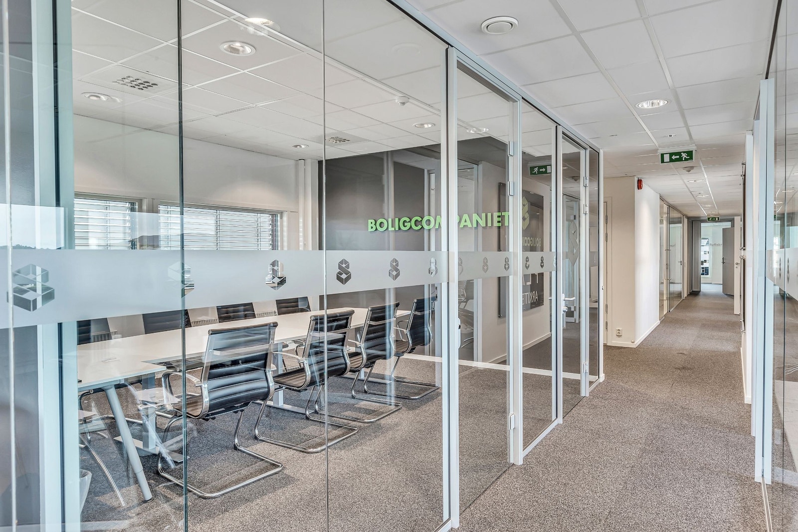 Eksempel på kontorløsning, tilsvarende standard som i det aktuelle lokalet Galleribilde