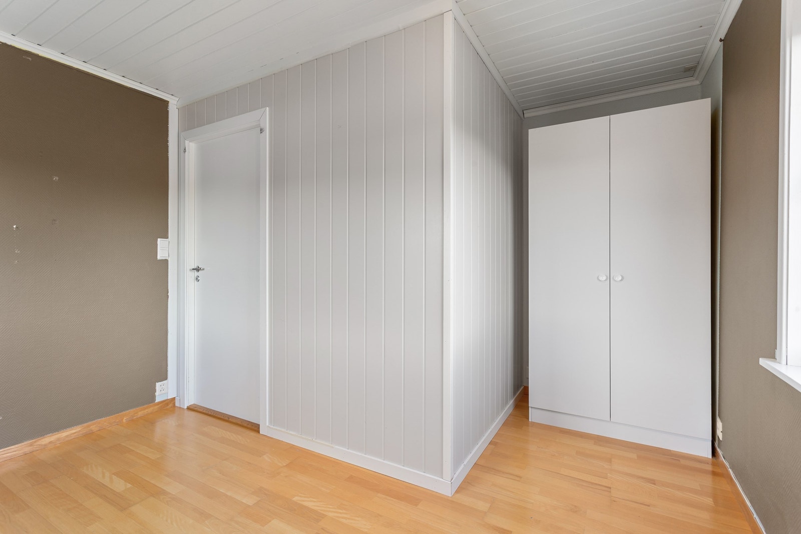 Soverom 4 med garderobeskap Galleribilde