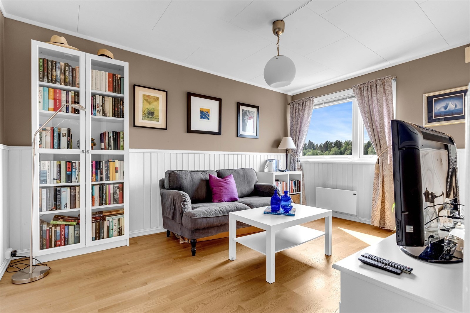 Soverom 3 benyttes i dag som en ekstra TV-stue. Galleribilde