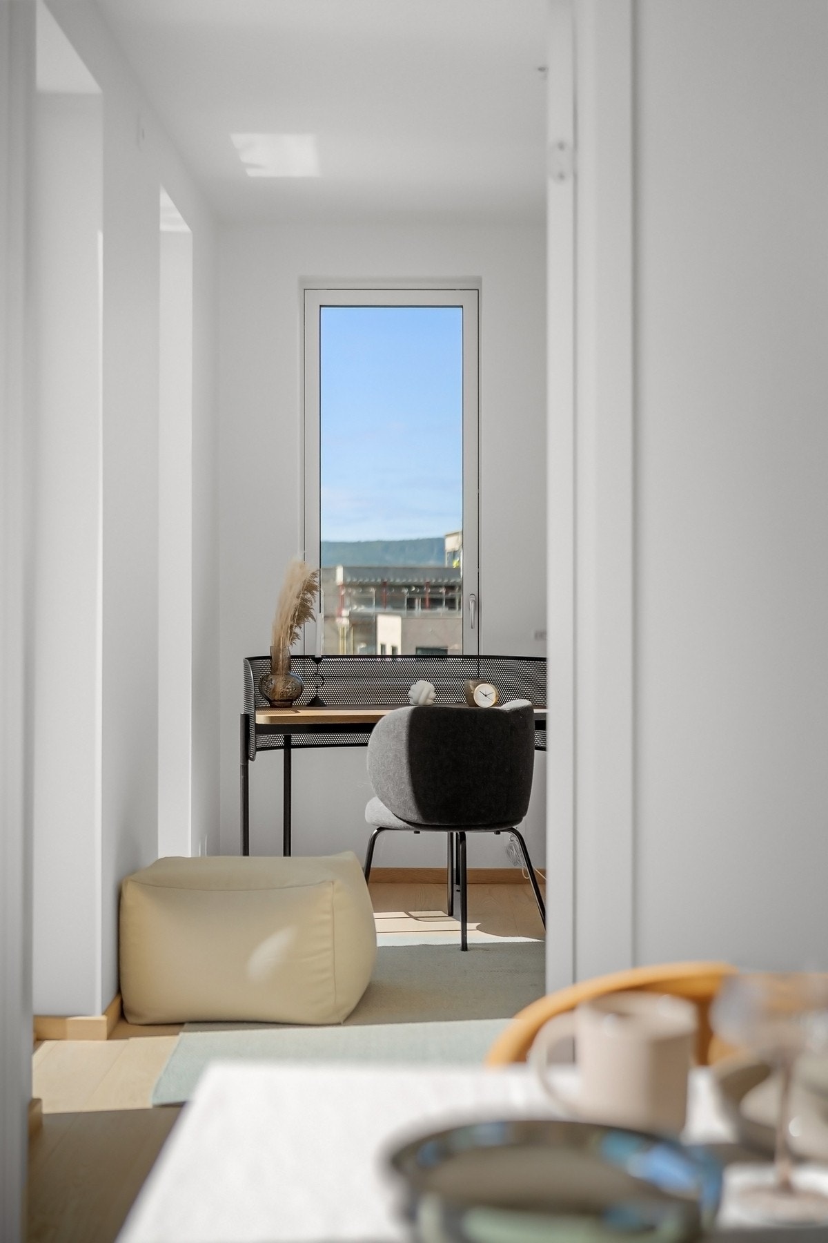 Kontor/soverom med inngang fra stue/kjøkken. Galleribilde