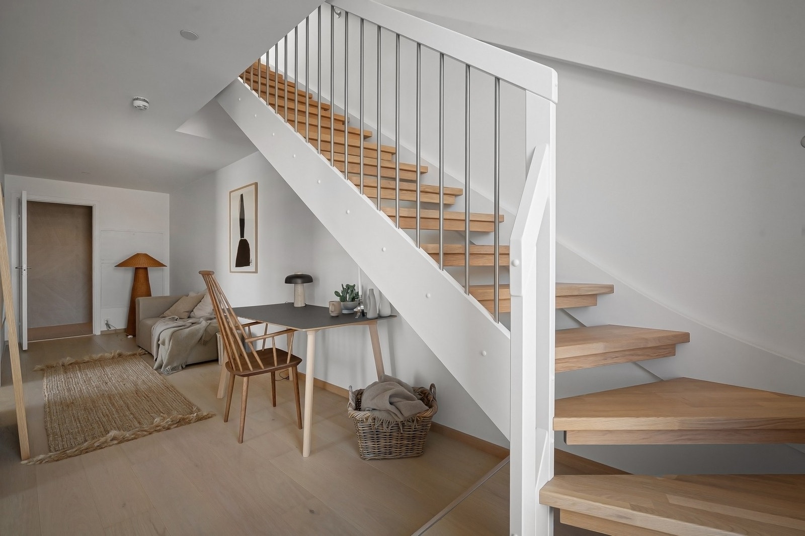 Trappegangen ned til 3.etasje. Galleribilde