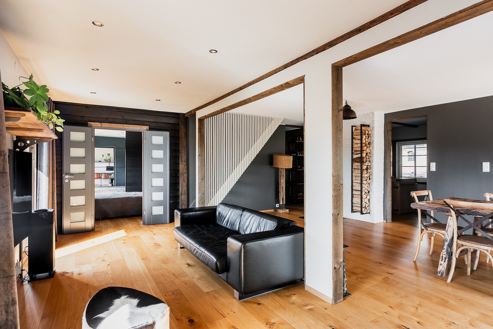 Adkomst til hovedsoverom fra stue Galleribilde