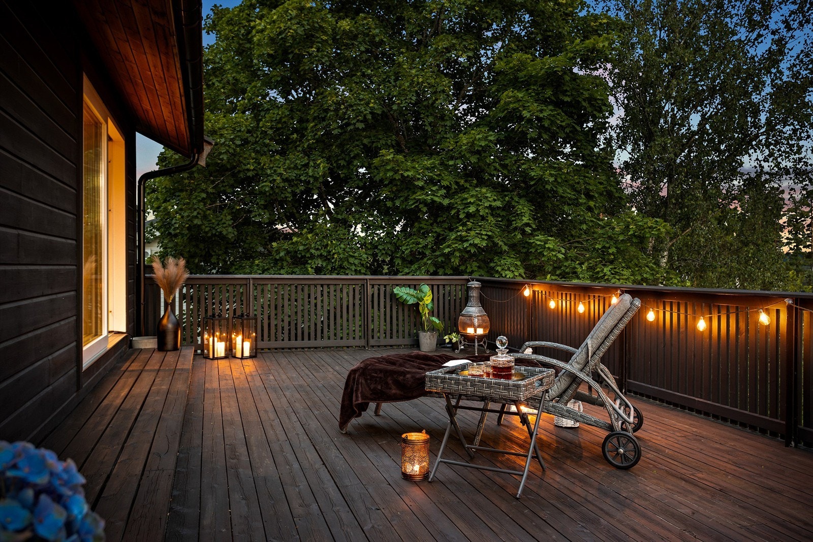 Solrik, vestvendt terrasse på ca. 33 kvm. Galleribilde