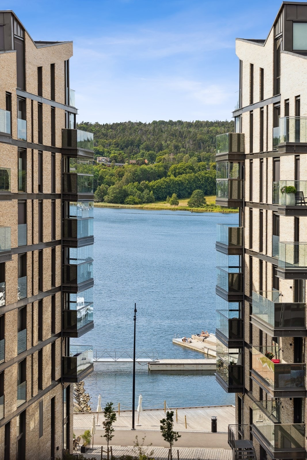 Utsikt mot sjøen! Galleribilde