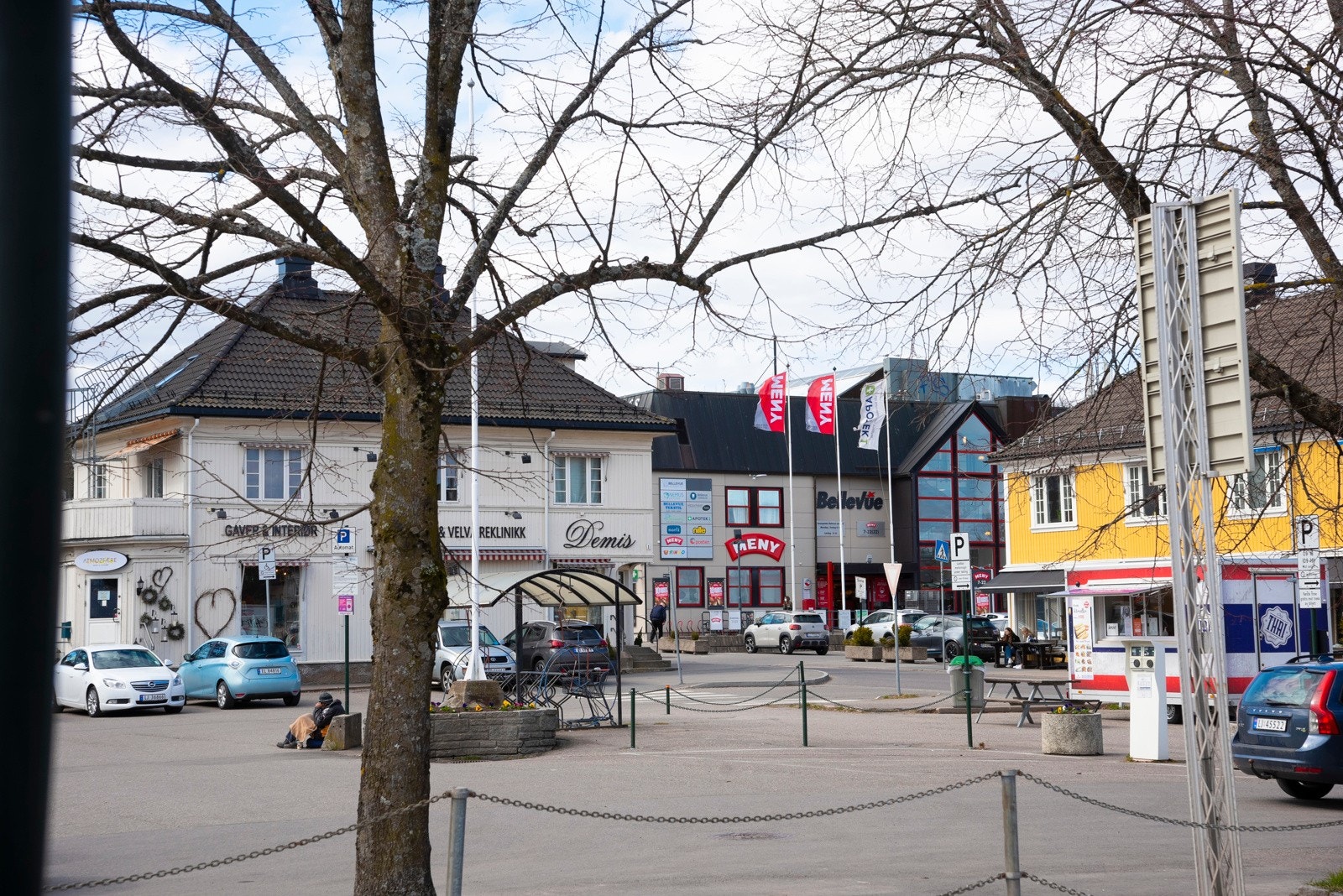 Teie sentrum er rett borti gata Galleribilde