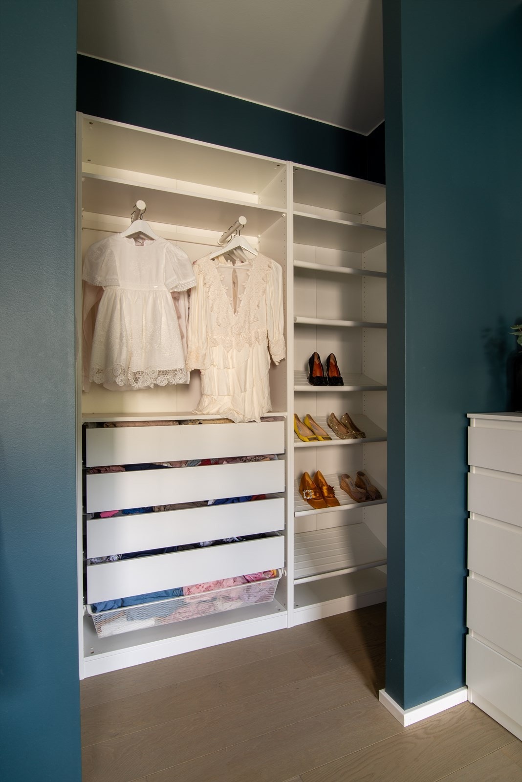 Rommet har en fantastisk walk-in, som strekker seg langs hele rommet. Galleribilde