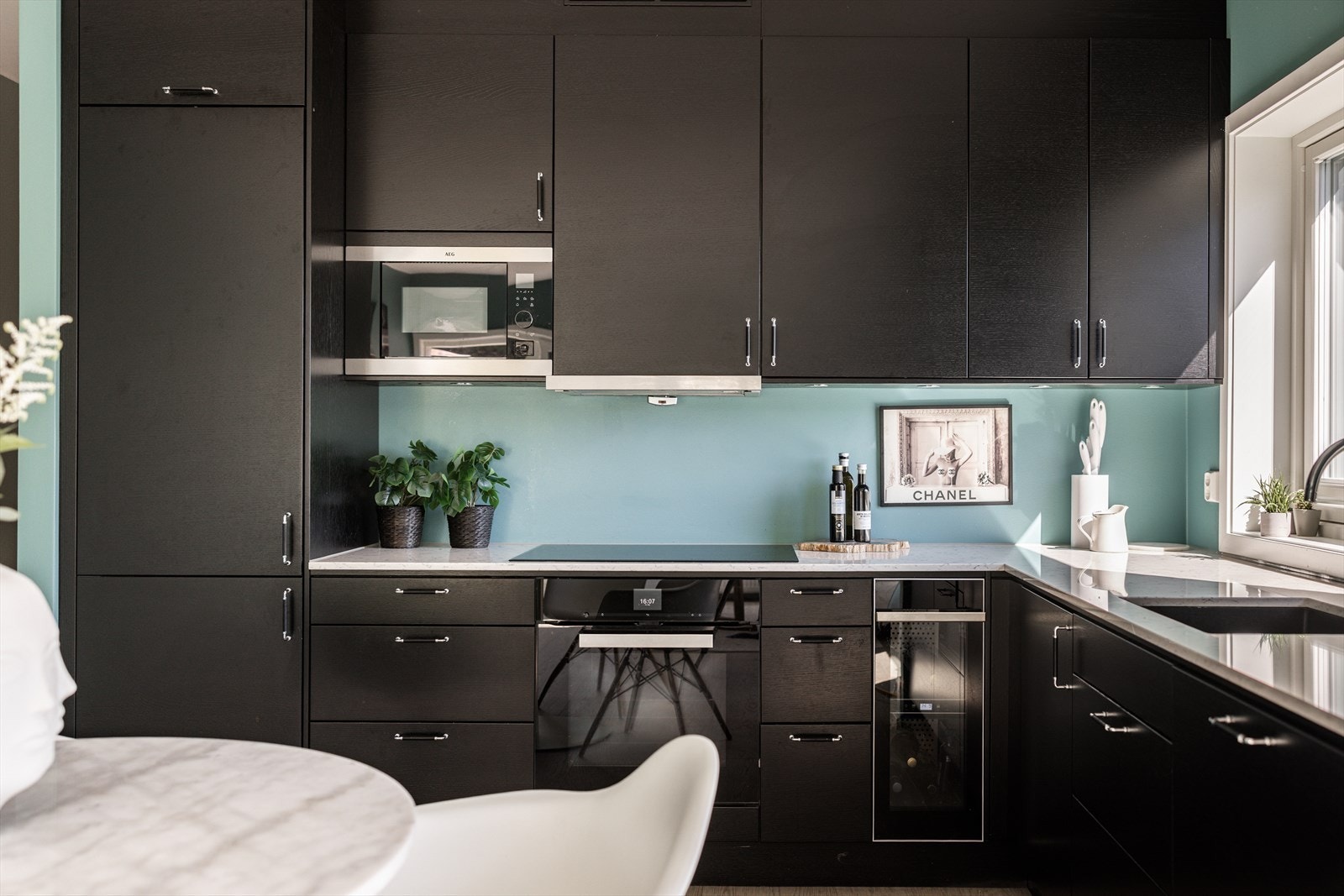 Kjøkkenet er utstyrt med alt du måtte trenge, enten du er masterchef eller hobbykokk. Galleribilde