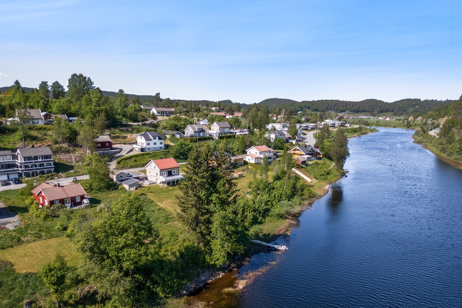 Veletablert boligområde med kort gangavstand til det meste man trenger i hverdagen Galleribilde