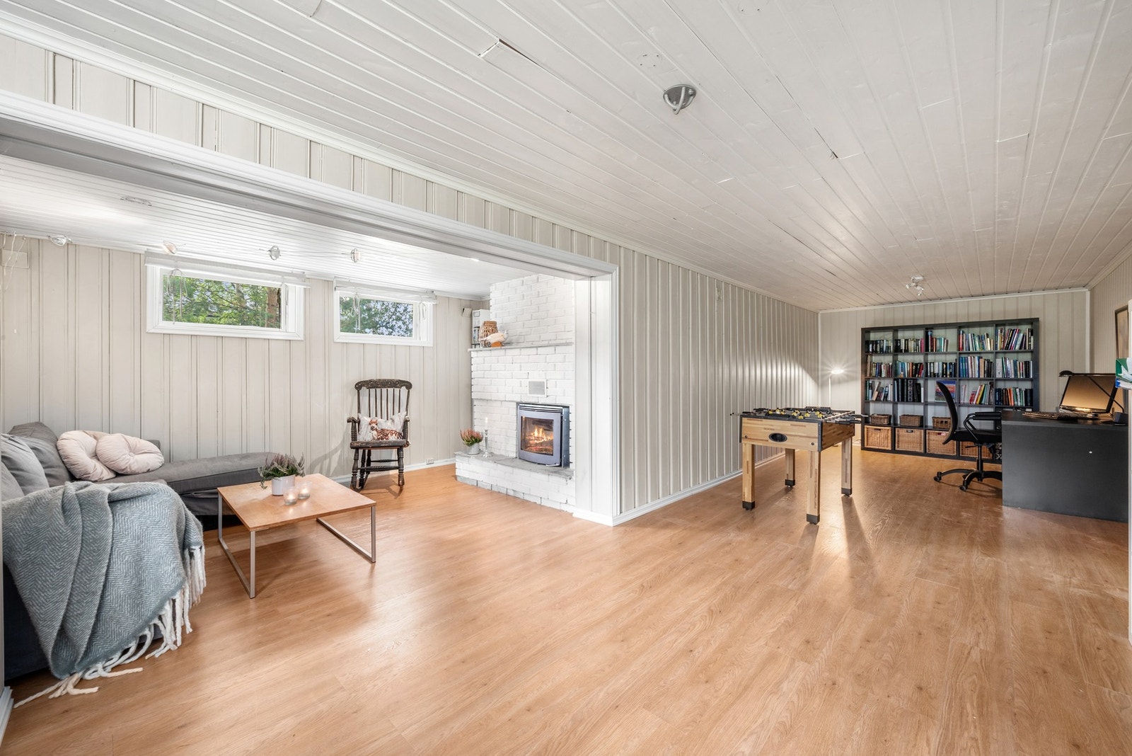 Kjelleren har mye plass til lagring. Galleribilde