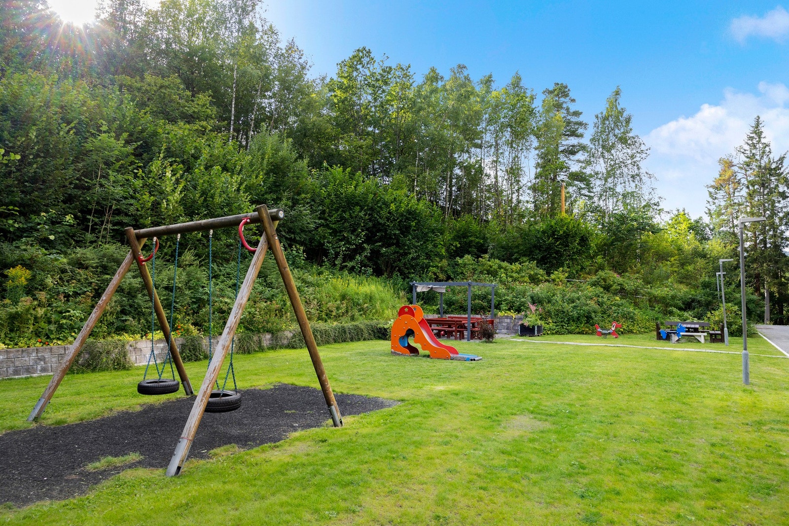 Fellesarealet byr på en hyggelig lekeplass for de minste. Galleribilde