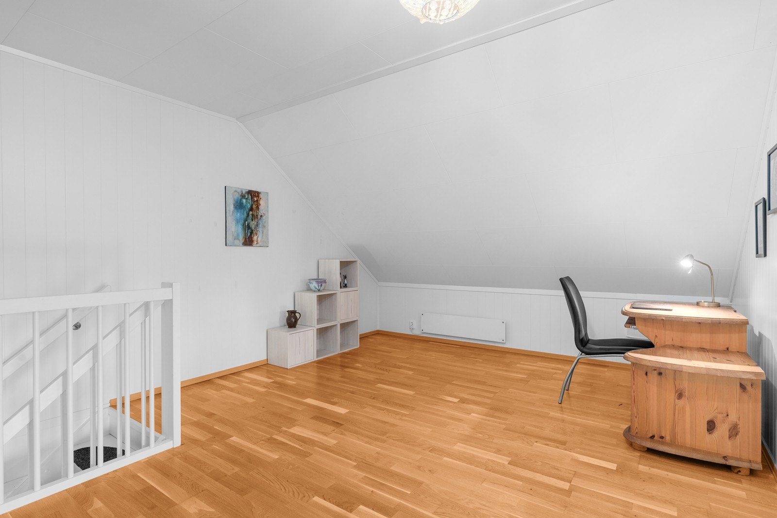 Stort rom i loftsetasjen som har utallige bruksmuligheter. Galleribilde