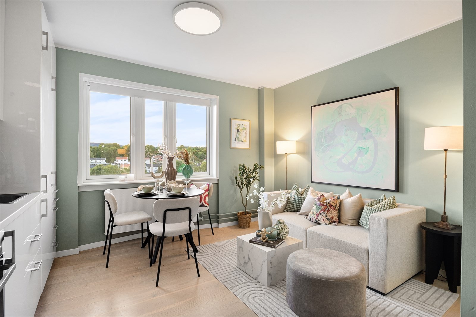 Nordvik v/Konstantin Karlsson ønsker velkommen til en stilfull 1-roms leilighet i Stavangergata 46 A. Galleribilde