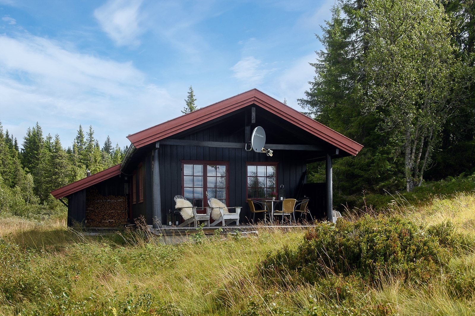 Tomten er i hovedsak bestående av natur Galleribilde