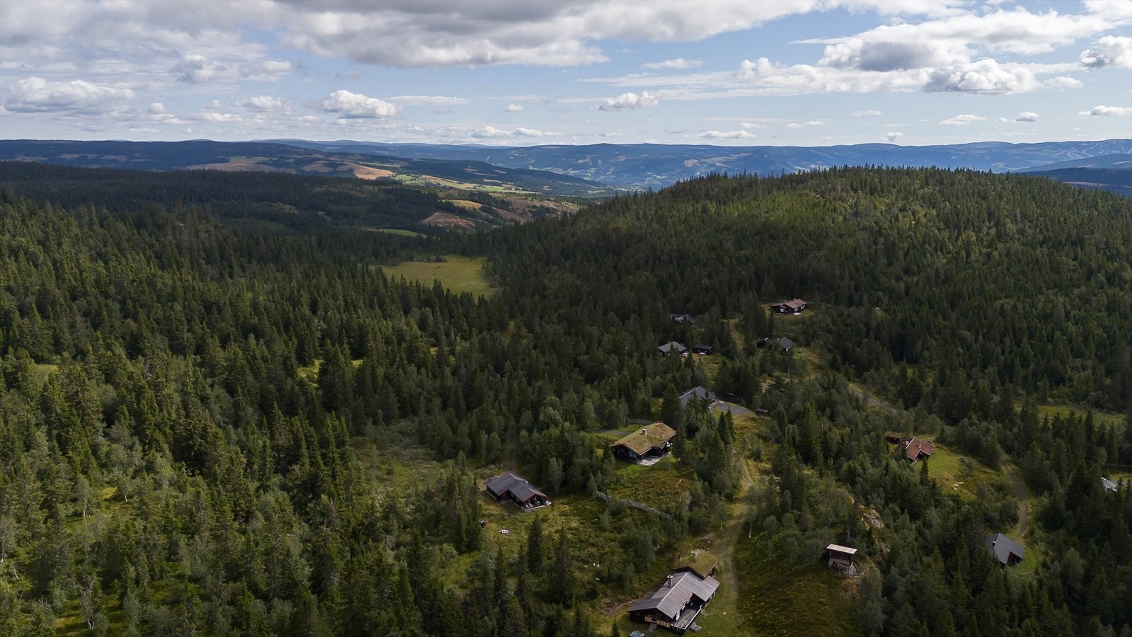 Området består av spredt fritidsbebyggelse Galleribilde