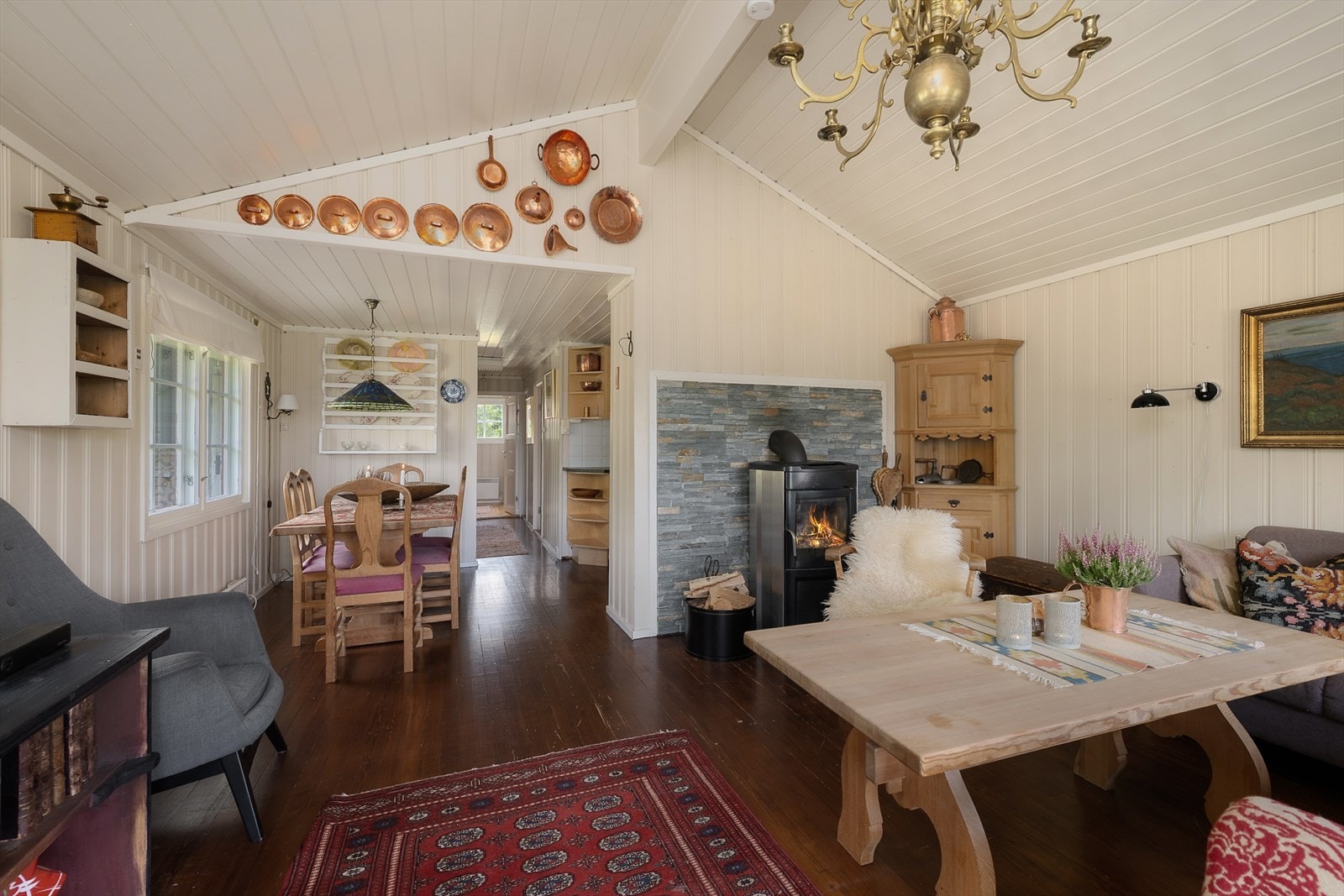 Stue med spisestue i åpen løsning - Et sosialt samlingsrom Galleribilde