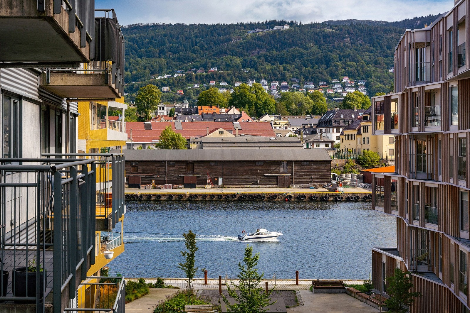 - Fin utsikt mot Puddefjorden - Galleribilde