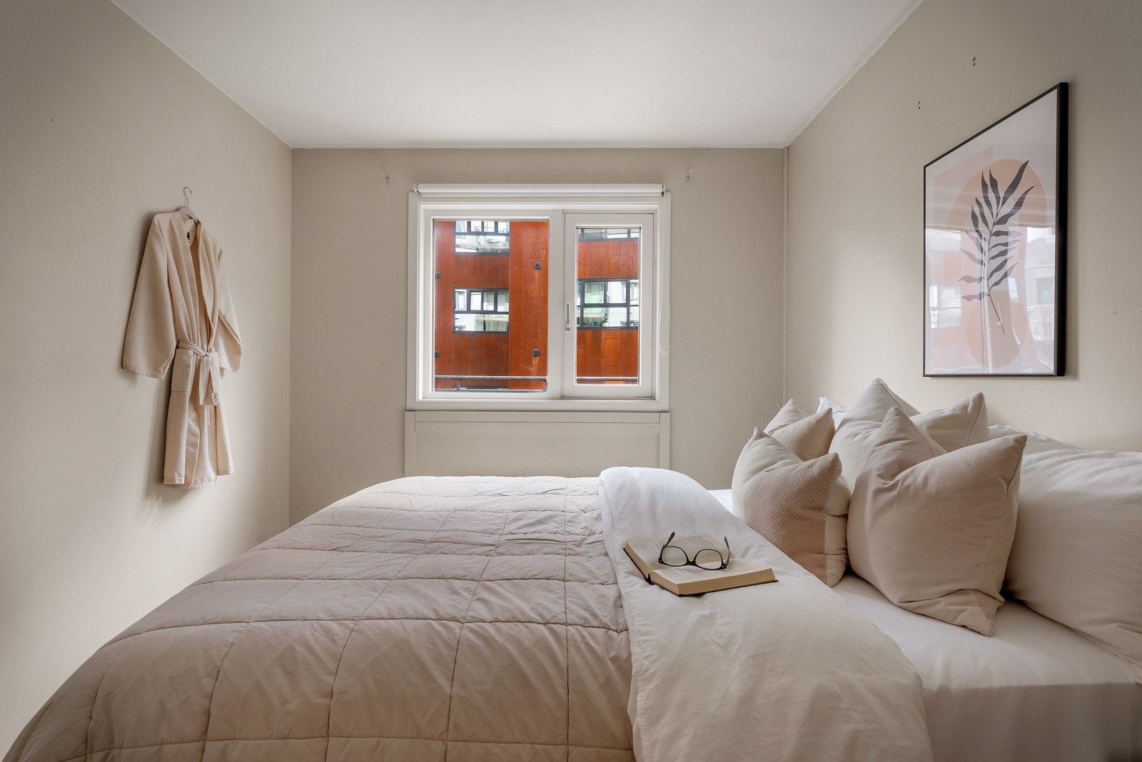 - Leiligheten er oppvarmet ved radiatorer - Galleribilde