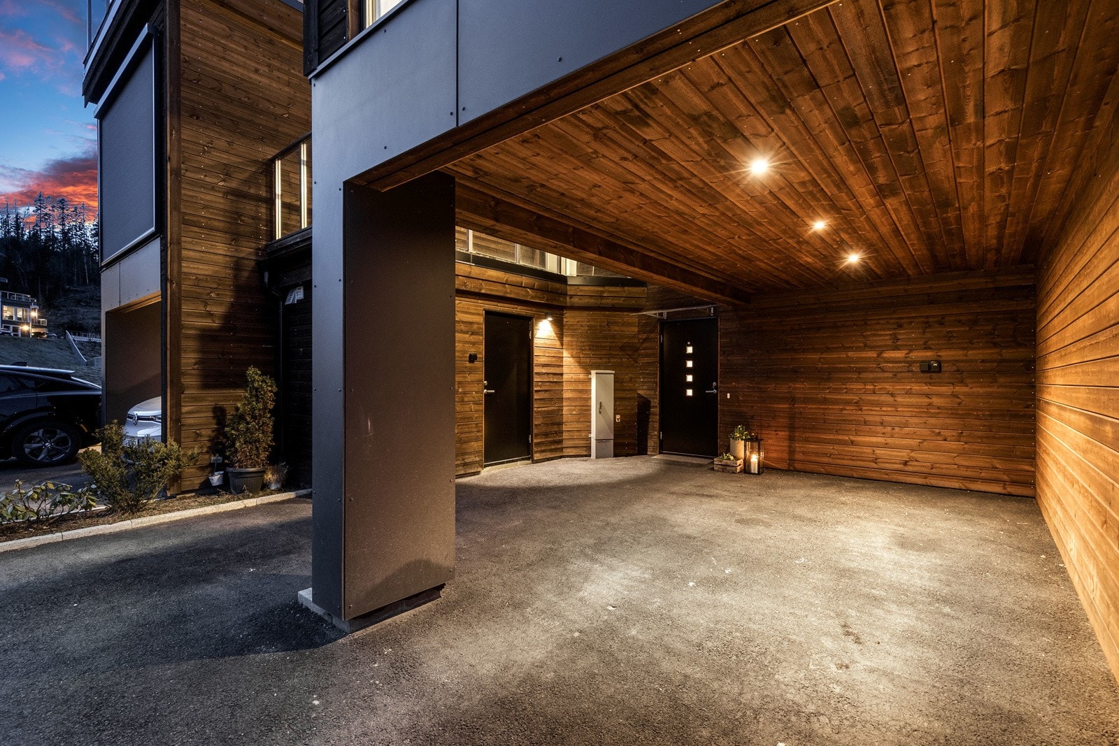 Et hyggelig inngangsparti ønsker deg velkommen inn! Galleribilde