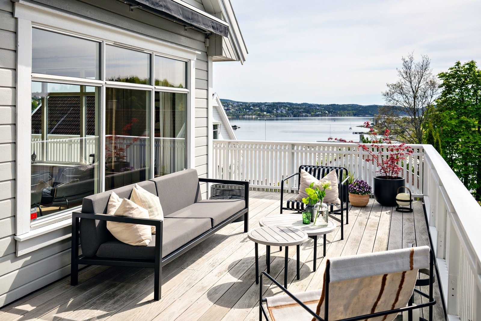 Solrik beliggenhet med lys hele dagen og fredelig atmosfære. Galleribilde