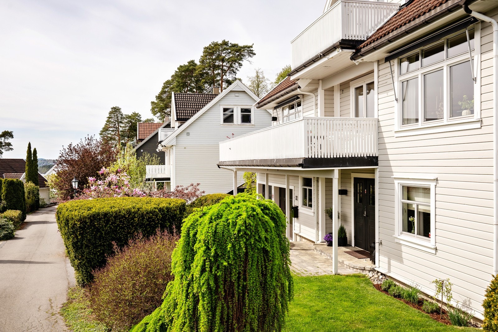 Fasaden bærer preg av godt vedlikehold og kvalitet. Galleribilde