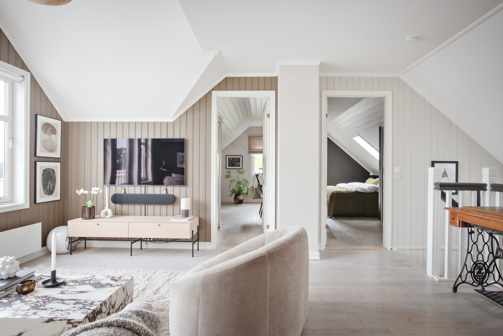 Et stille og lunt rom for lesestunder, hjemmekontor eller TV-kvelder. Galleribilde