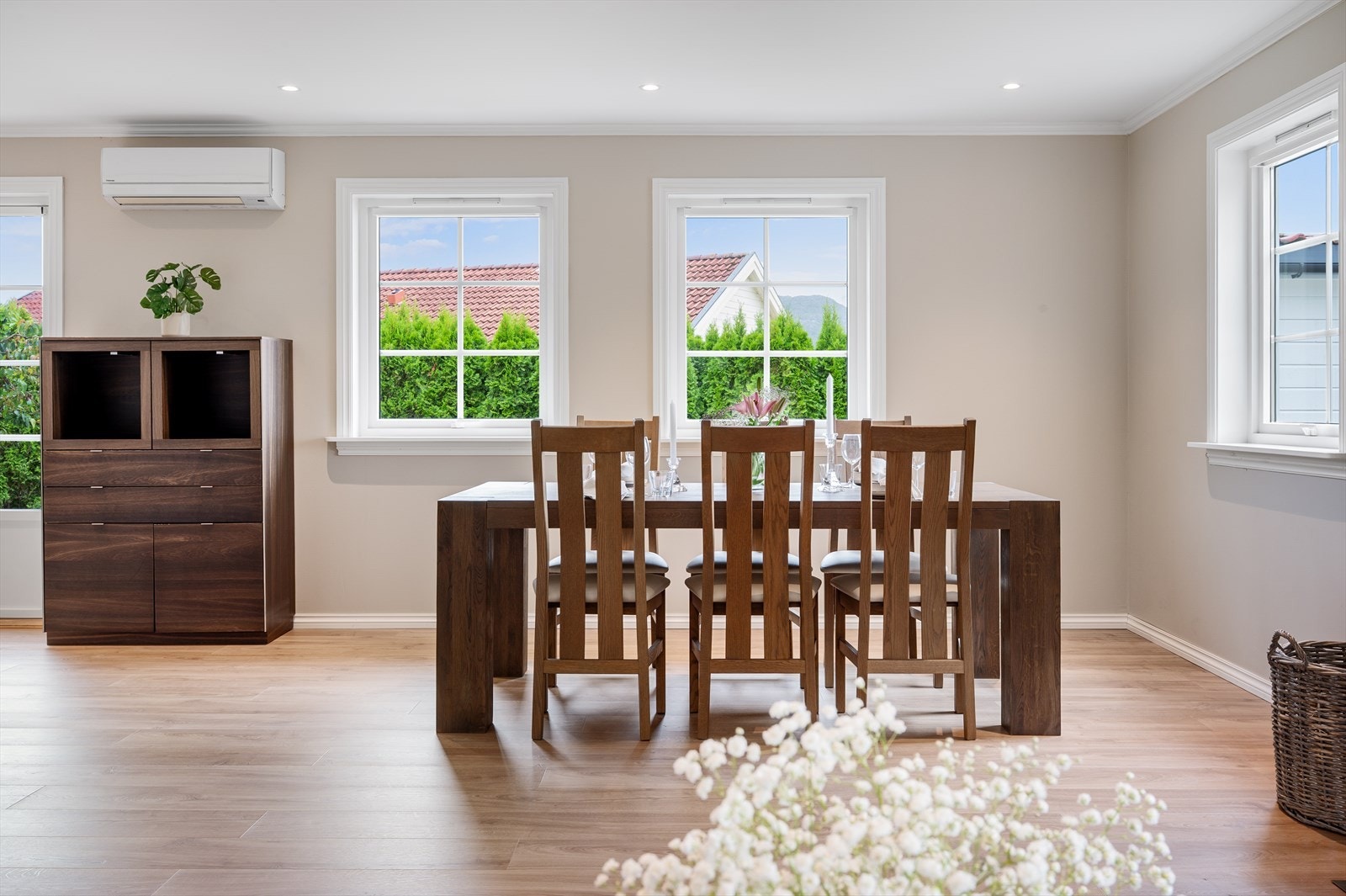 - God plass til spisebord eller øvrig møblement i ønsket størrelse - Galleribilde