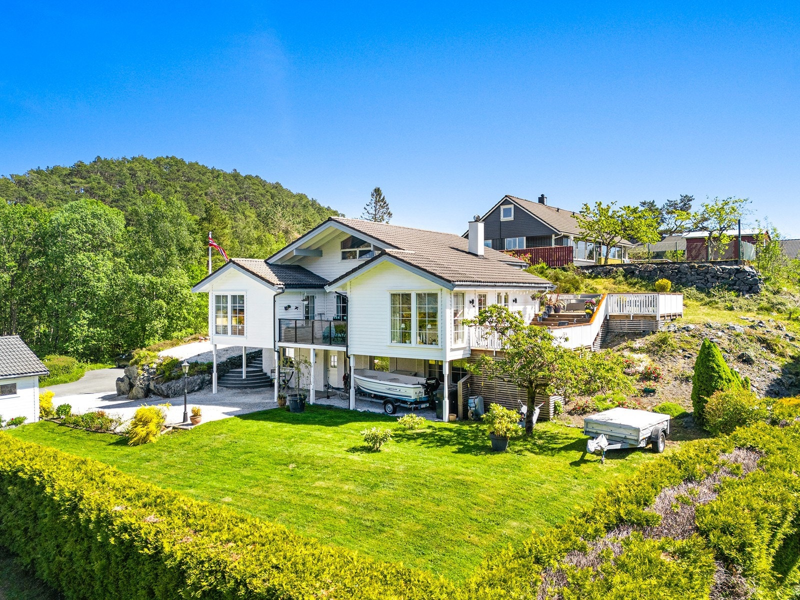 Velkommen til Åsamyrvegen 19! Presentert av Ørjan Stokka - Eiendomsmegler Norge. Galleribilde