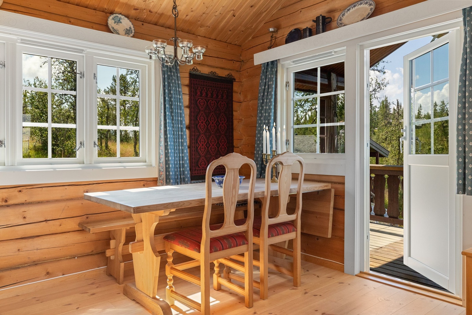 Samle familien til hyggelige måltider Galleribilde