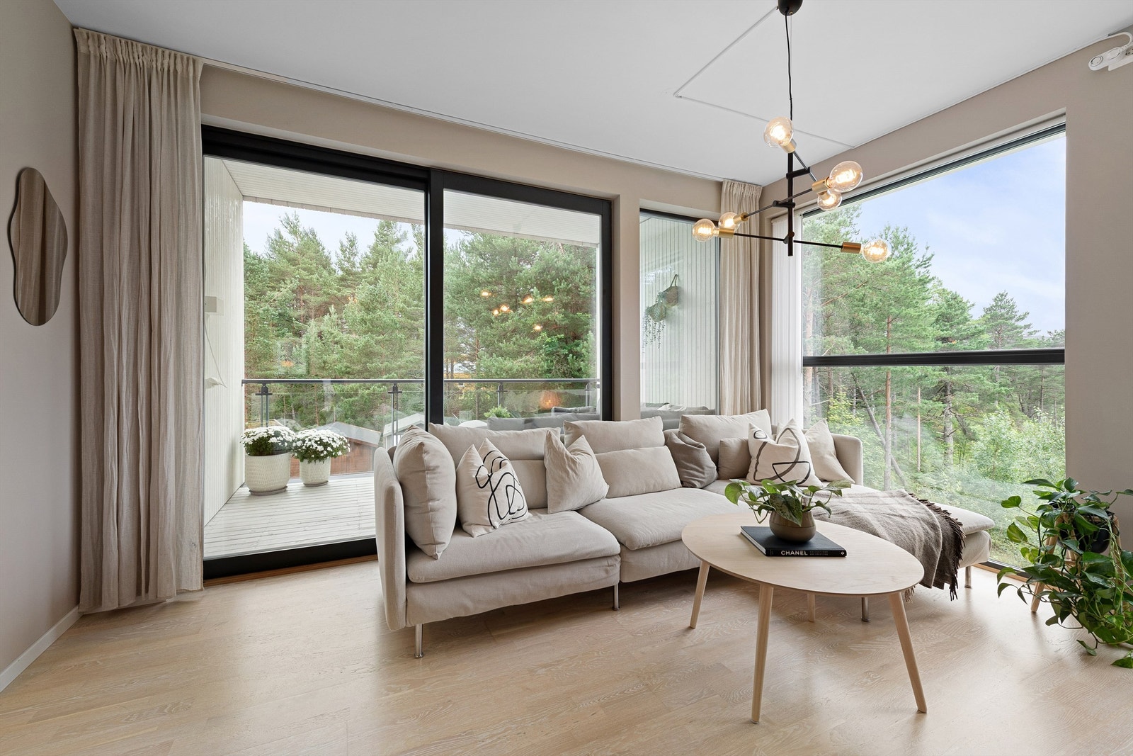 Nyere flott. tiltalende og moderne eierleilighet i Flisnesringen 29 presentert av Daglig leder/Eiendomsmegler Preben Willmann Galleribilde