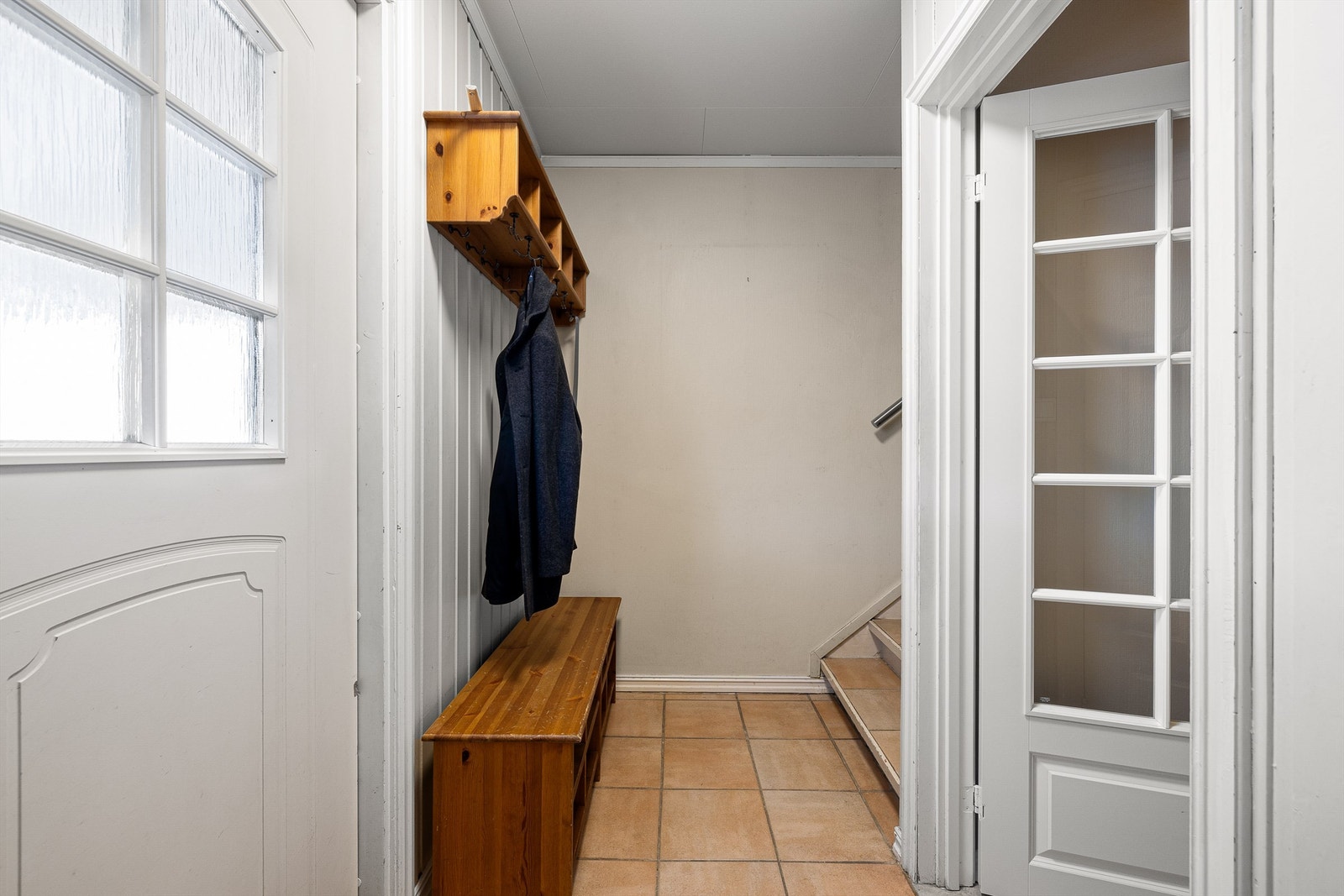 Andre etasje er også tilgjengelig på trapp direkte fra entreen. Galleribilde