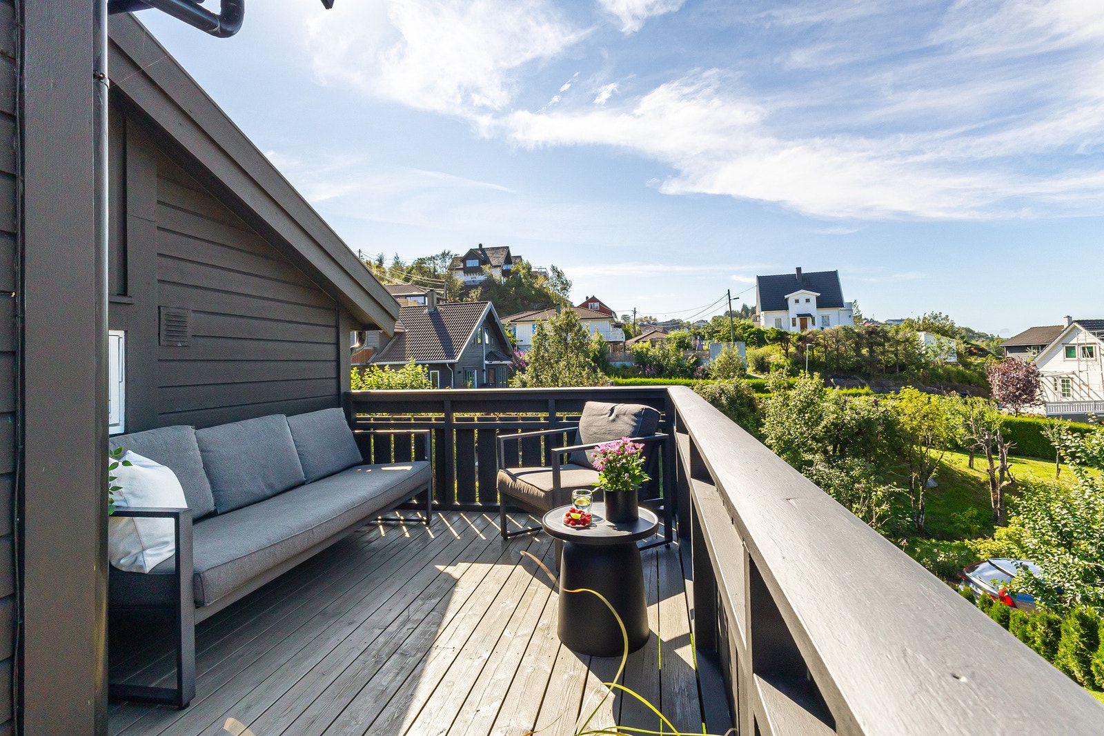 Plass til å innrede med en hyggelig sittegruppe. Galleribilde