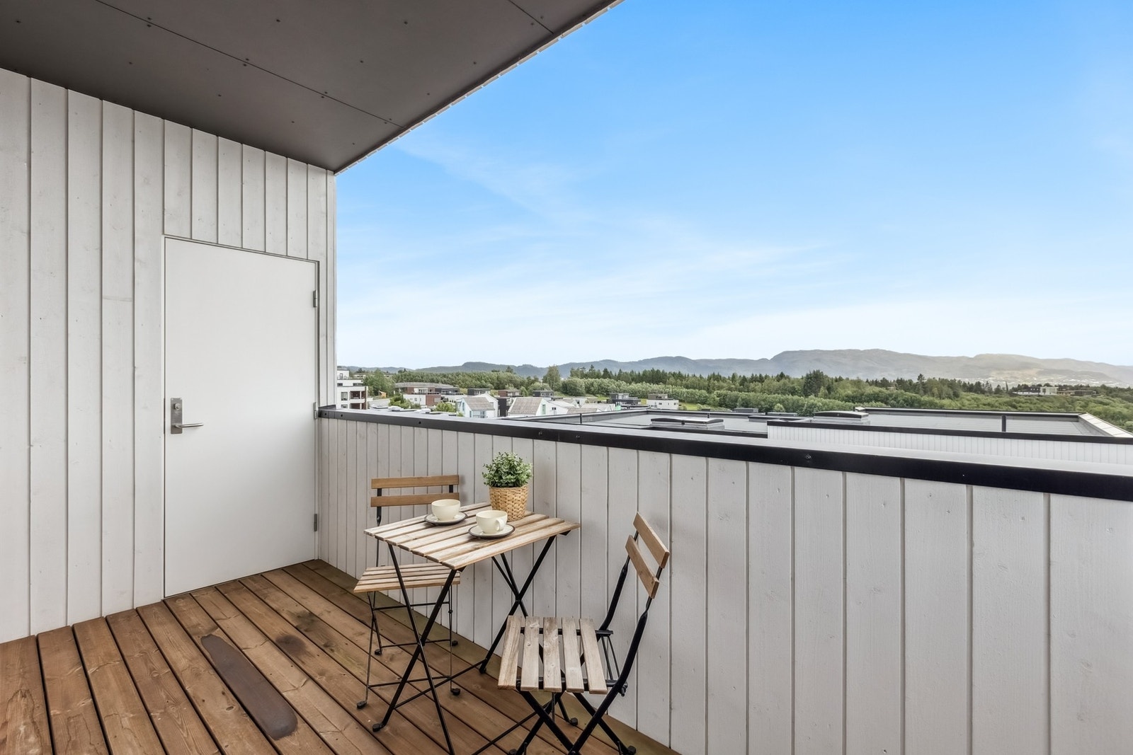 På denne balkongen er det også en praktisk bod. Galleribilde