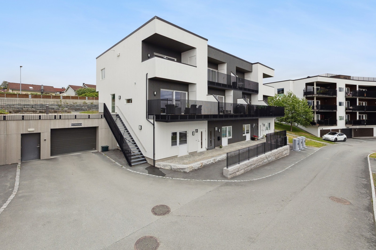 Her bor du med marka like ved, og med hyppige bussavganger fra metrobuss linje 1 og 2 rett i nærheten. Galleribilde