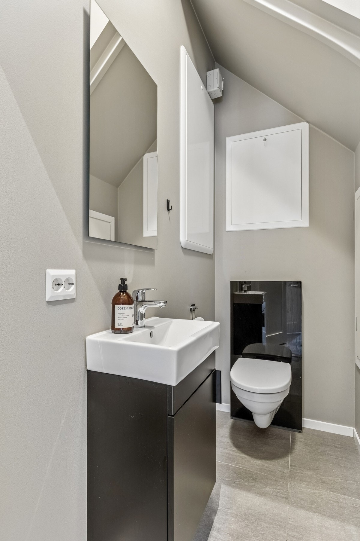 Et praktisk toalettrom. Galleribilde