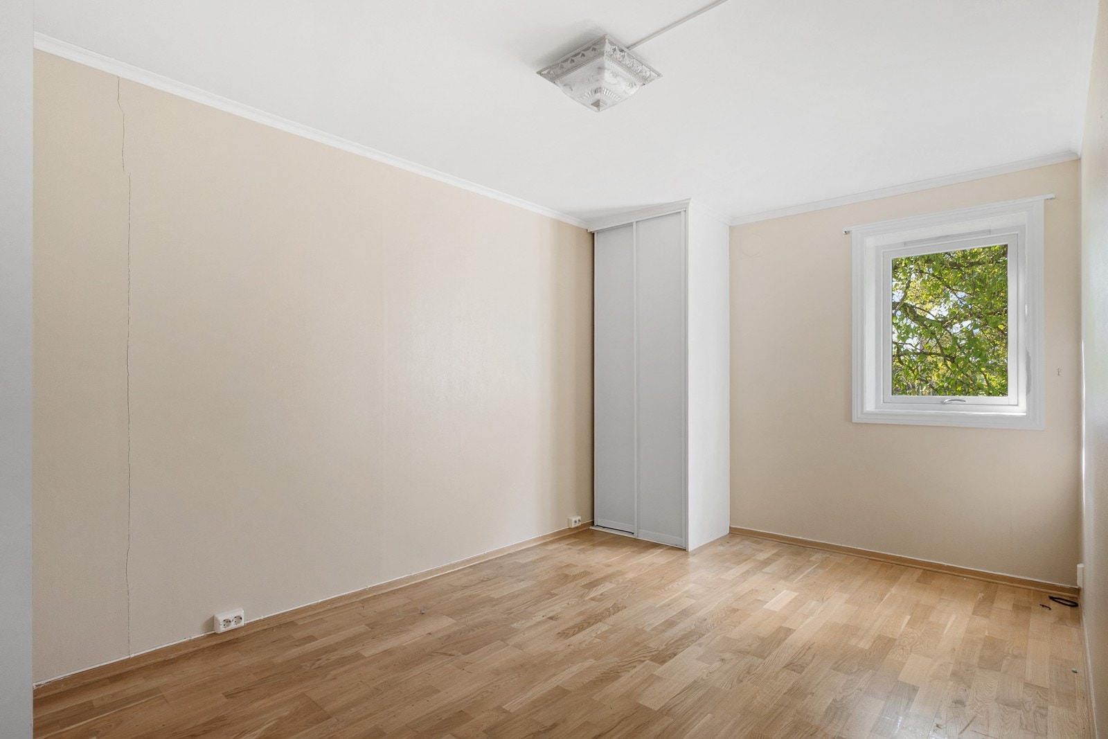 Boligen har til sammen fire soverom, hvorav ett er plassert i 1. etg. Galleribilde